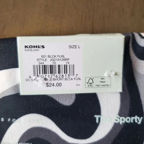 SO | Junior's Crossover Biker Shorts in Black Floral sz L - Picture 5 of 10